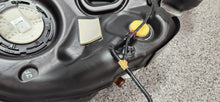Load image into Gallery viewer, 2011-2014 Dodge Challenger Scat Pack 5.7L Complete Gas Tank w/ Pumps OEM6