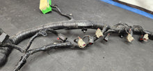 Load image into Gallery viewer, 2007 Ford Mustang GT 4.6 Automatic Engine Wiring Harness OEM