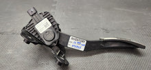 Load image into Gallery viewer, 2015-2017 Ford Mustang GT Pedal Assembly Automatic Gas Brake Pedal OEM