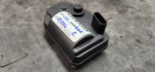 Load image into Gallery viewer, 2016-2024 Camaro 6.2L Valve Active Exhaust Actuator - 82520584 - OEM3