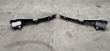 Load image into Gallery viewer, 2015-2023 Ford Mustang GT LH & RH Fender Rocker Panel Bracket OEM9