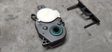 Load image into Gallery viewer, 2018-2023 Ford Mustang GT Air Shuttle Actuator OEM4