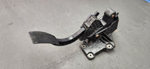 Load image into Gallery viewer, 2011-2014 Ford F-150 4x4 Gas Pedal Assembly OEM1