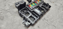 Load image into Gallery viewer, 2016 Ford Mustang GT BCM Body Control Module "Automatic" OEM2