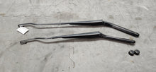 Load image into Gallery viewer, 2005-2009 Ford Mustang LH and RH Front Windshield Wiper Arm Pair OEM0