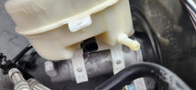 Load image into Gallery viewer, 2015-2017 Ford Mustang GT 5.0 Brake Booster Master Cylinder "Manual" - OEM2