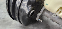 Load image into Gallery viewer, 2005 2009 Ford Mustang GT 4.6 Brake Booster Master Cylinder "Manual" OEM4