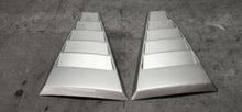 Load image into Gallery viewer, 2005-2009 Ford Mustang GT LH & RH Quarter Window Vent Set3