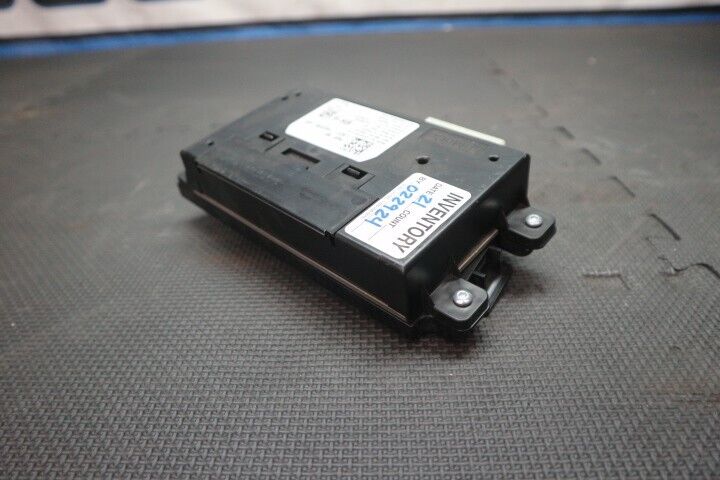 2021 Ford Mustang Bluetooth Wifi Control Module Unit LR3T-14G229-AR OEM