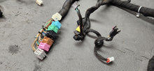 Load image into Gallery viewer, 2015 Chevrolet Camaro V6 Dash Wiring Harness "Automatic 23444627" OEM4
