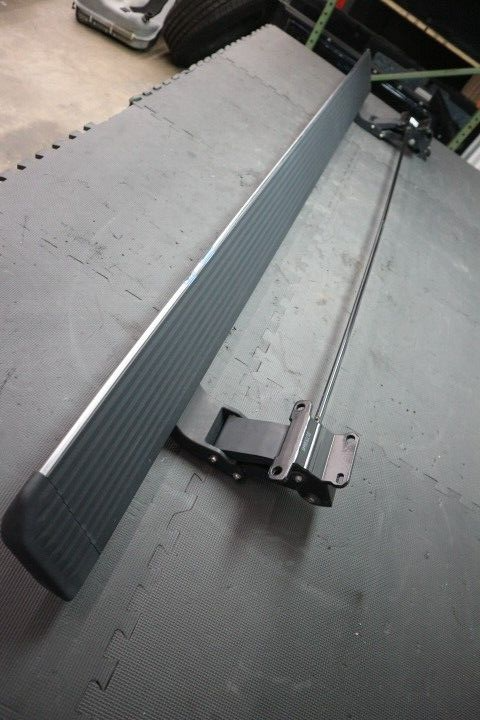 2015-2023 F150 King Ranch crew cab Power Folding Running Board LH OEM