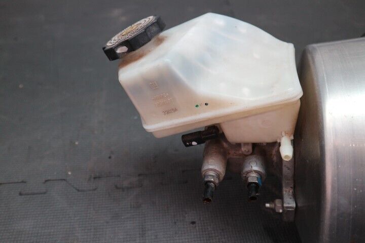 2016-2018 Chevrolet Camaro Brake Booster Master Cylinder Automatic OEM