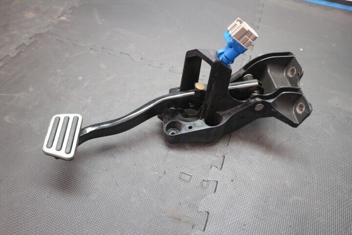 2015-2017 Ford Mustang GT Brake Pedal Assembly OEM