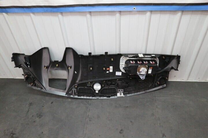 2017 Chevrolet Camaro GM Upper Dashboard Cover w/Speakers 84124213 OEM