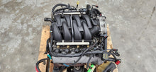 Load image into Gallery viewer, 2005-2009 Ford Mustang GT Engine 4.6L 140k Miles OEM
