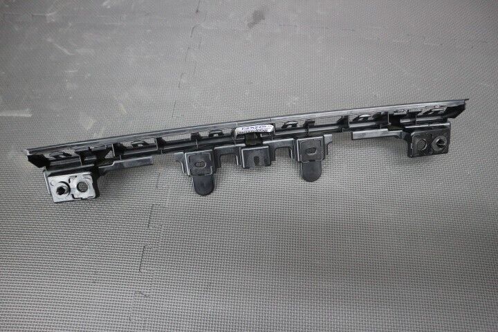 2024 FORD MUSTANG GT REAR CENTER BUMPER BRACKET SUPPORT MOUNT PR3B-17B861-A OEM