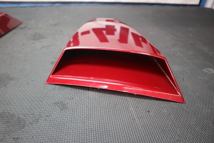 2013 FORD MUSTANG GT RH/LH SIDE Hood Vent OEM