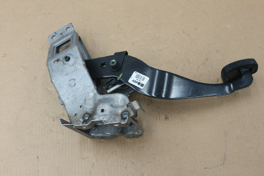 2011 Chevy Camaro SS Manual Brake Pedal 92247627 OEM