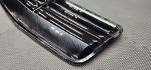 Load image into Gallery viewer, 2024-2026 Ford Mustang Front Hood Air Vent Grille PR3B-16C928-B - OEM1
