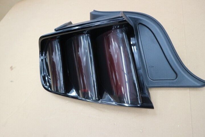 2015-2017 Ford Mustang GT V6 EcoBoost LH Driver LED Tail Light OEM