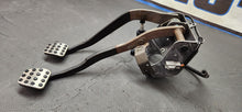 Load image into Gallery viewer, 2015-2023 Dodge Challenger Manual Brake &amp; Clutch Pedal Assembly OEM4
