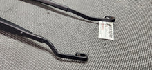 Load image into Gallery viewer, 2010-2015 Chevrolet Camaro Windshield Wiper Arm Set OEM4
