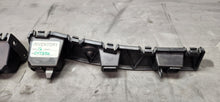 Load image into Gallery viewer, 2015-2017 Ford Mustang LH/RH Fender Mounting Brackets OEM3
