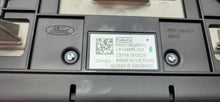 Load image into Gallery viewer, 2024-2025 Ford Mustang GT Digital Gauge Instrument Cluster Speedometer OEM8
