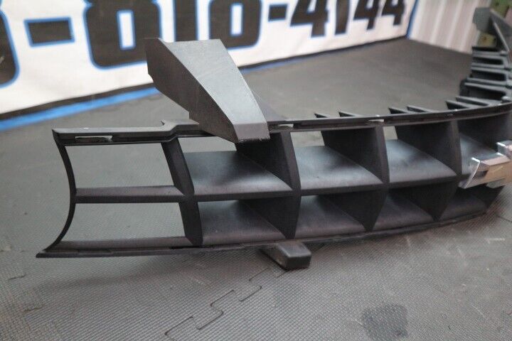 2010-2012 Chevrolet Camaro SS Front Bumper Grille w/bow -OEM