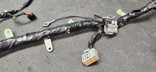 Load image into Gallery viewer, 2008 Ford Mustang GT 4.6L Coupe Dash Harness "8R3T-14401-G281T" OEM
