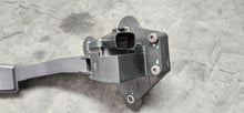 Load image into Gallery viewer, 2005-2009 Ford Mustang GT Gas Pedal Assembly - OEM1
