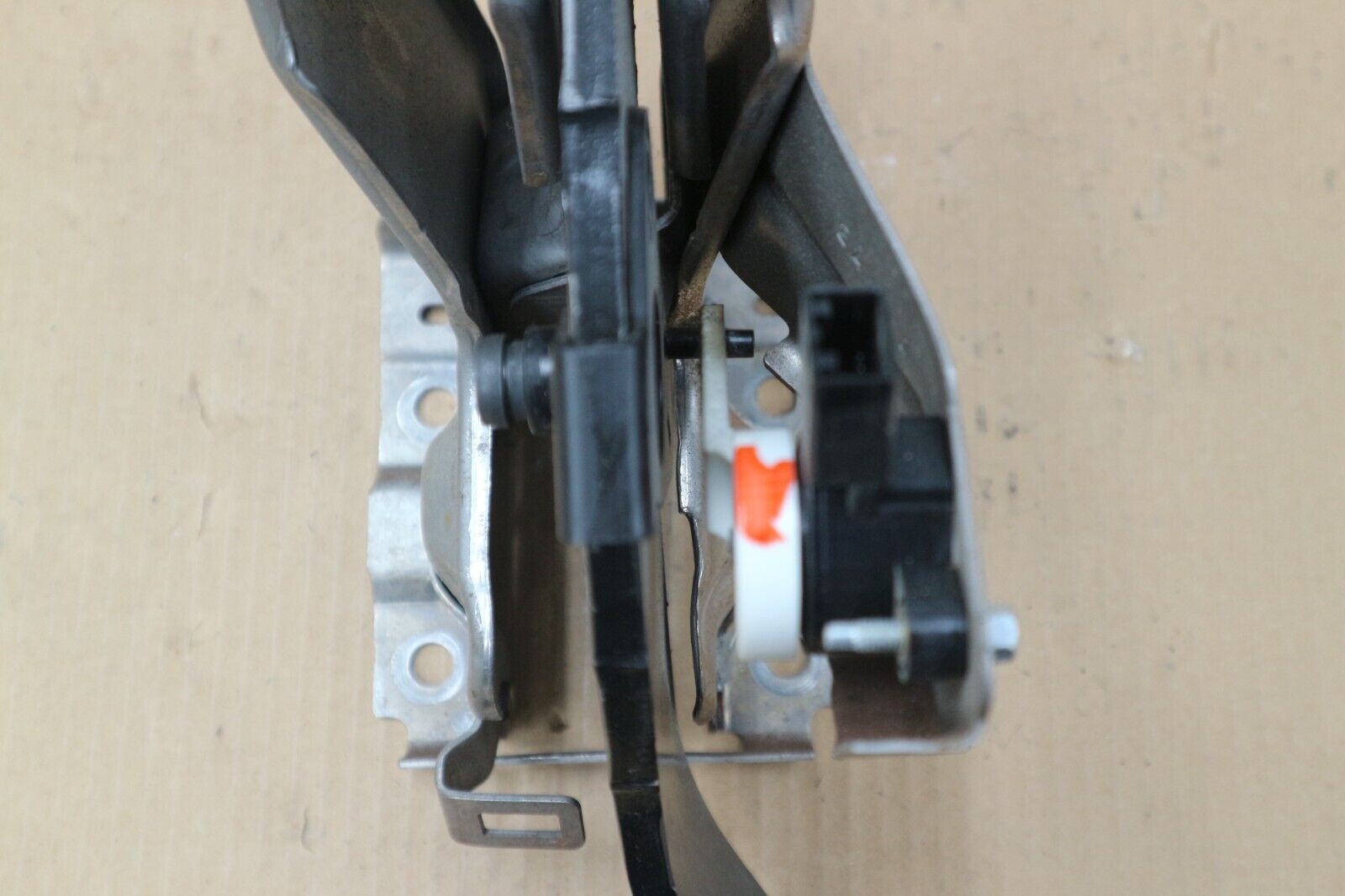 2010-2015 Chevrolet Camaro Brake Pedal Assembly  OEM