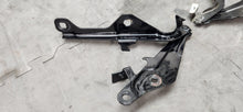 Load image into Gallery viewer, 2015-2017 Ford Mustang LH &amp; RH Hood Hinge SET OEM2
