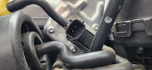 Load image into Gallery viewer, 2015-2017 Ford Mustang GT Upper Intake OEM5
