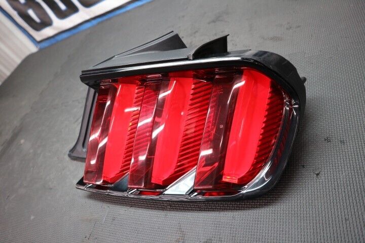 2015-2017 Ford Mustang GT EcoBoost RH Passenger LED Taillight OEM