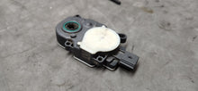 Load image into Gallery viewer, 2018-2023 Ford Mustang GT Air Shuttle Actuator OEM4
