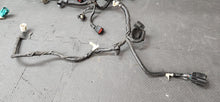 Load image into Gallery viewer, 2007 Ford Mustang GT 4.6 Automatic Engine Wiring Harness OEM
