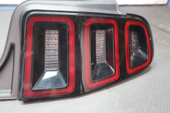 2013-2014 Ford Mustang GT EcoBoost RH Passenger LED Tail Light -OEM