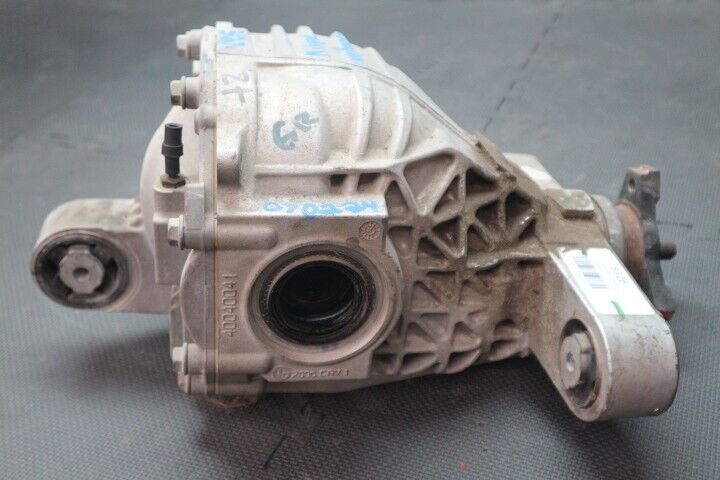 2014 Chevrolet Camaro SS 3.27 Rear Carrier Differential Automatic 22928326 GM