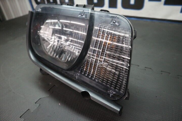 2010-2013 Chevrolet Camaro SS 20981024 RH Headlight "BASE" OEM