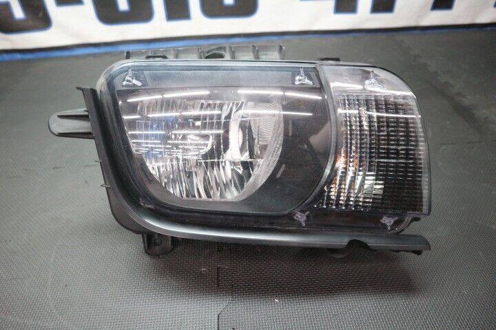 2010-2013 Chevrolet Camaro SS 20981024 RH Headlight "BASE" OEM