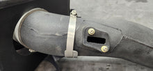 Load image into Gallery viewer, 2005-2006 Ford Mustang GT K&amp;N Cold Air Intake OEM8

