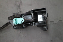 Load image into Gallery viewer, 2015-2023 Ford Mustang GT Brake Pedal Assembly Automatic OEM
