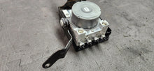 Load image into Gallery viewer, 2017 Ford Mustang GT ABS Module Anti-Lock Brakes "Auto" OEM.5
