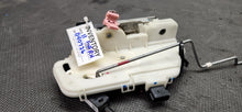 Load image into Gallery viewer, 2011-2014 Ford Mustang GT V6 RH Passenger Door Handle Latch Assembly -- OEM2
