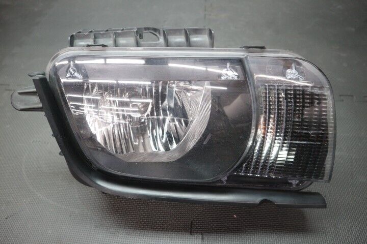 2010-2013 Chevrolet Camaro SS 20981024 RH Headlight "BASE" OEM