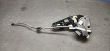 Load image into Gallery viewer, 2015-2023 Ford Mustang GT V6 RH Passenger Door Handle with Latch OEM10
