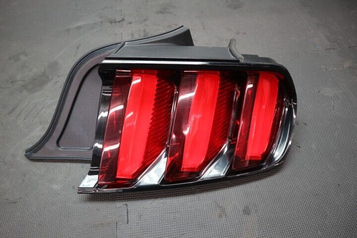 2015-2017 Ford Mustang GT EcoBoost RH Passenger LED Taillight OEM