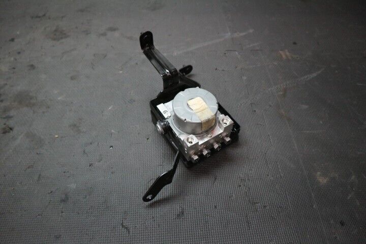 2018-2023 Ford Mustang GT ABS Brake Pump Module Control "Automatic" OEM