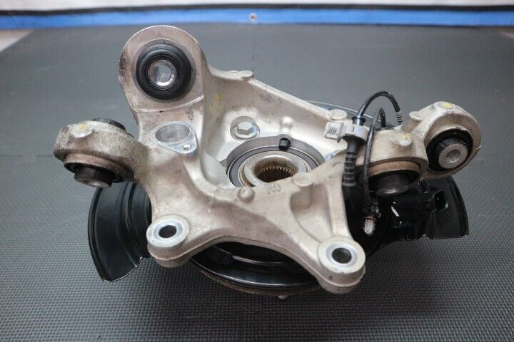 2016-2023 Chevrolet Camaro SS LH Driver Rear Spindle Knuckle OEM